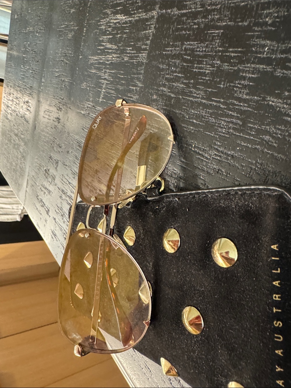 Quay Australia Women's Aviator Sunglasses - With QUAY CASE